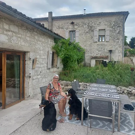 La Maison D'art Bed & Breakfast Lacour