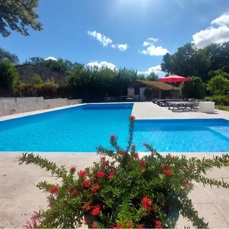 לינה וארוחת בוקר La Maison D'art *