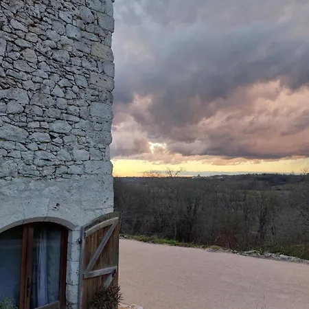 La Maison D'art Panzió *