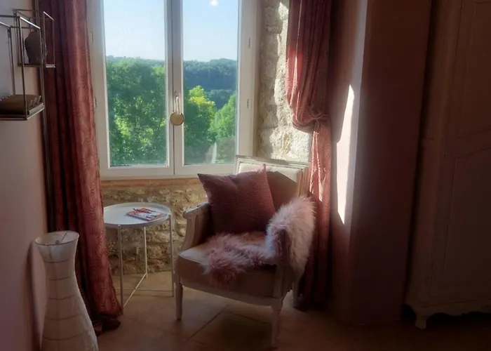 La Maison D'art לינה וארוחת בוקר *