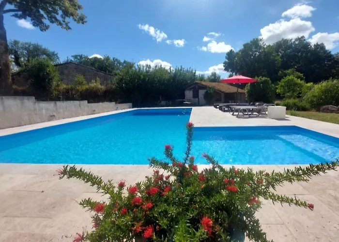 לינה וארוחת בוקר La Maison D'art *